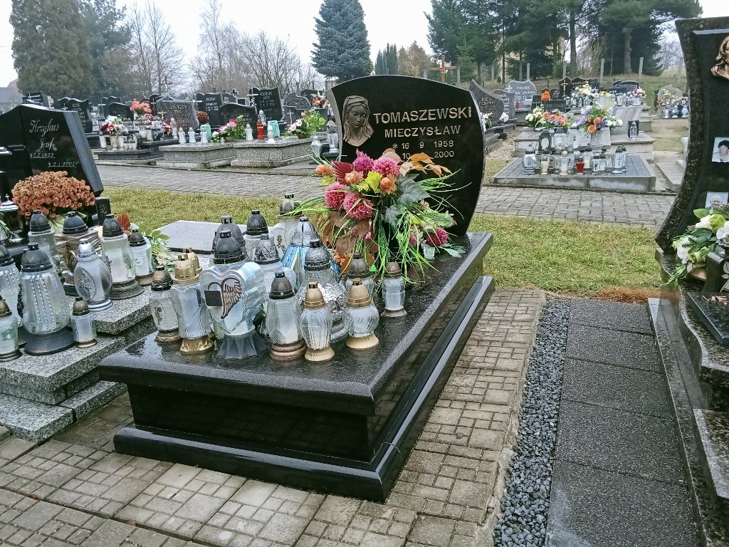 Grób Wiktoria Krzykus